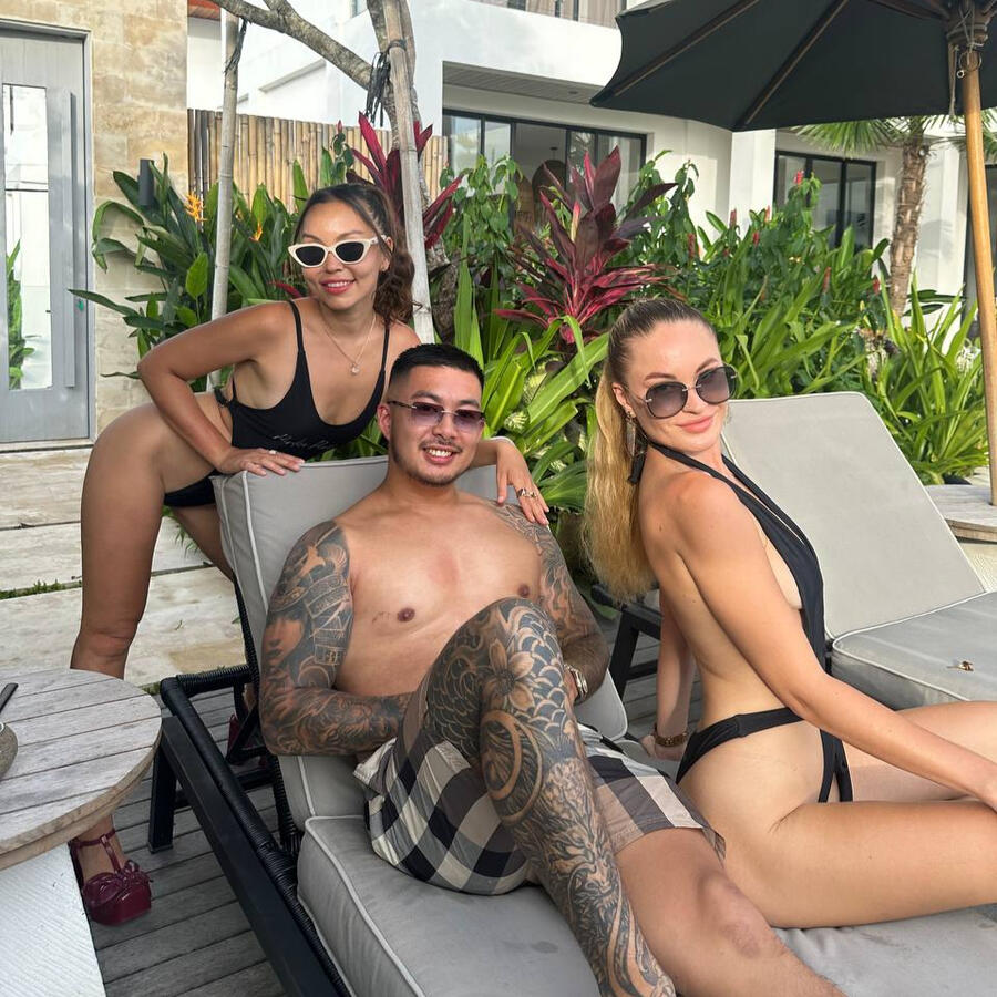 De toekomst van Vynce, Vynce is een trotse en succesvolle ondernemer in de online wereld en de adult industrie. Vynce laat zien dat met doorzettingsvermogen en slim ondernemen, succes binnen handbereik ligt. Zijn overstap van de horeca naar een succesvolle majorvynce, Papi & Pimps, OFM Nederland, Onlyfans Management, Onlyfans Nederland, Onlyfans Manager, E-Pimps, E-Pimp Academy https://share.google/GhiQ3hm819tNZesEa